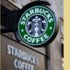 スターバックのお店の前の画像